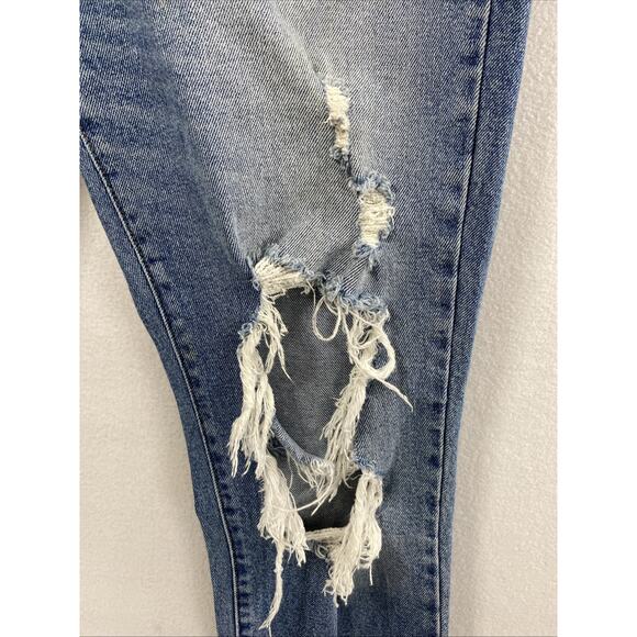 Cello Jeans Juniors Size 11 Destroyed Raw Hem Medium Wash Denim Straight Hi Rise - Picture 12 of 14